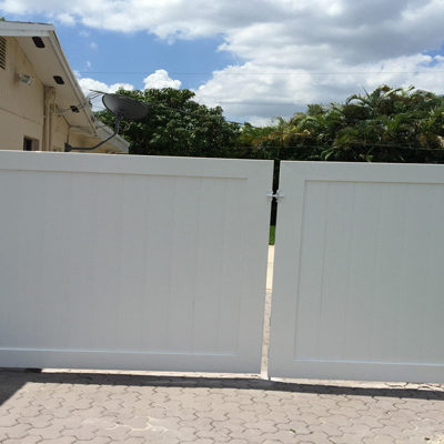 pictures of pvc privacy fencing double drive gate